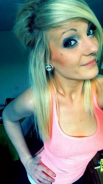 Black Squirter Noemie: